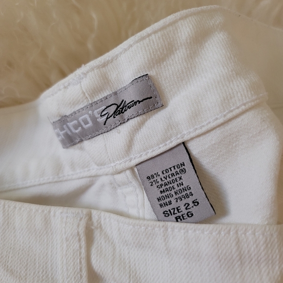 🤍CHICO'S PLATINUM JEANS🤍 - Picture 7 of 14